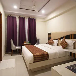 Airport Ivy With Free Airport Transfr 3* New Delhi